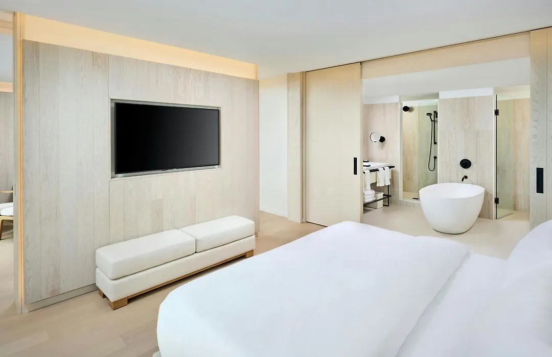 The Pearle Hotel & Spa, Autograph Collection-1